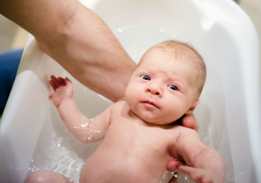 passo 1 banho no bebê